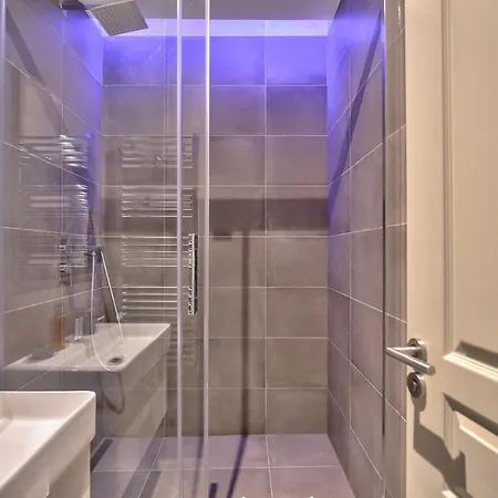 Apartment 73 - Etienne Marcel *