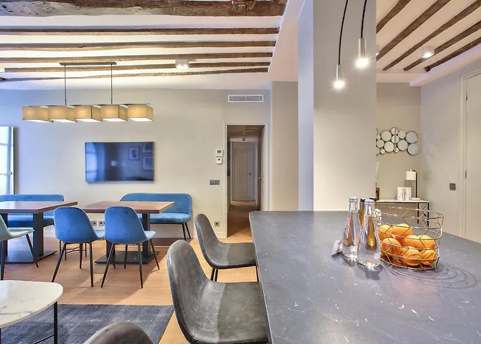 73 - Etienne Marcel Paris