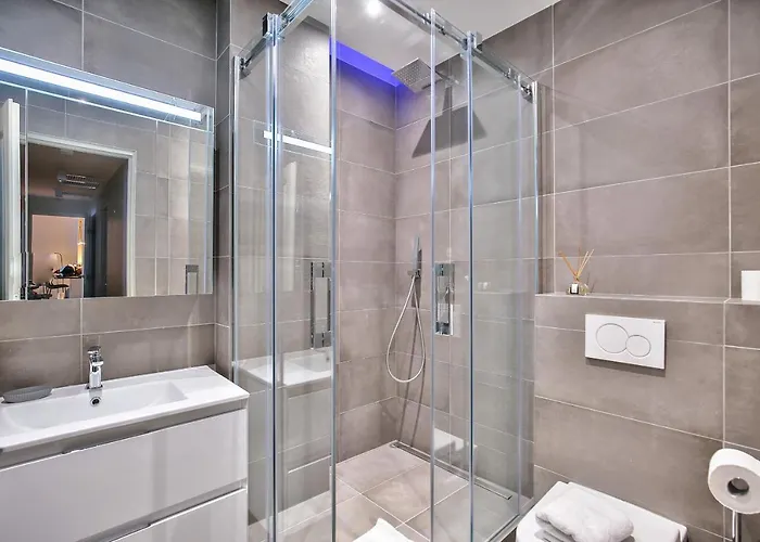 73 - Etienne Marcel Paris