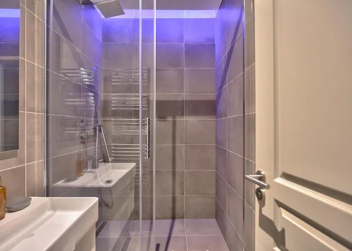 Apartment 73 - Etienne Marcel *