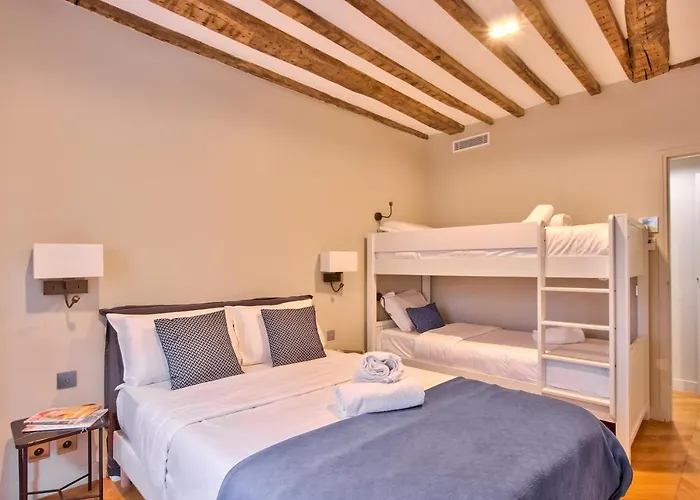 73 - Etienne Marcel Apartment *